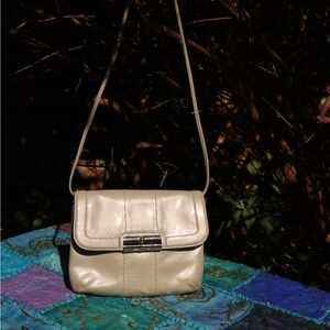 coach patent leather bag